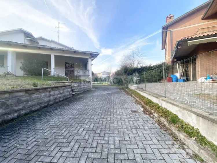 Villa unifamiliare via Vittorio Veneto 35, Centro, Formigine