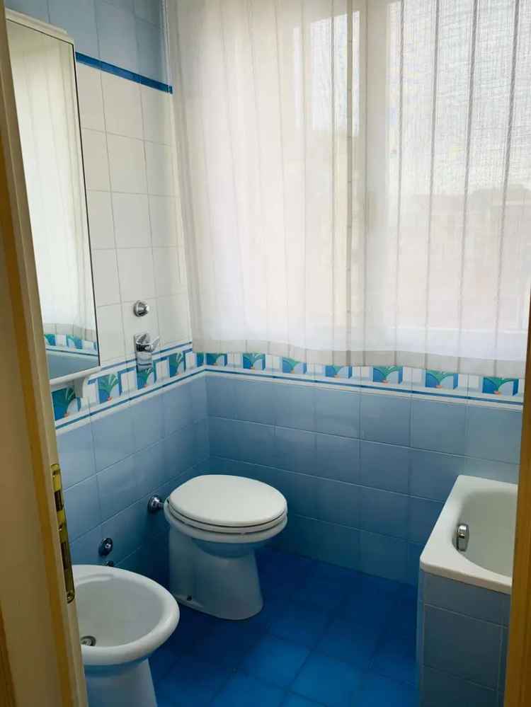 Singola con bagno privato in Buonarroti (1)