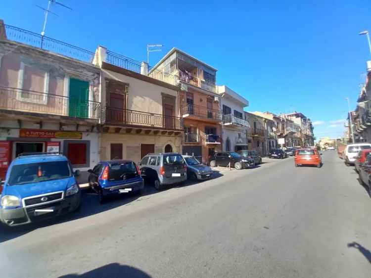 Appartamento in VIA COMUNALE SANTO 172, Messina, 6 locali, 1 bagno