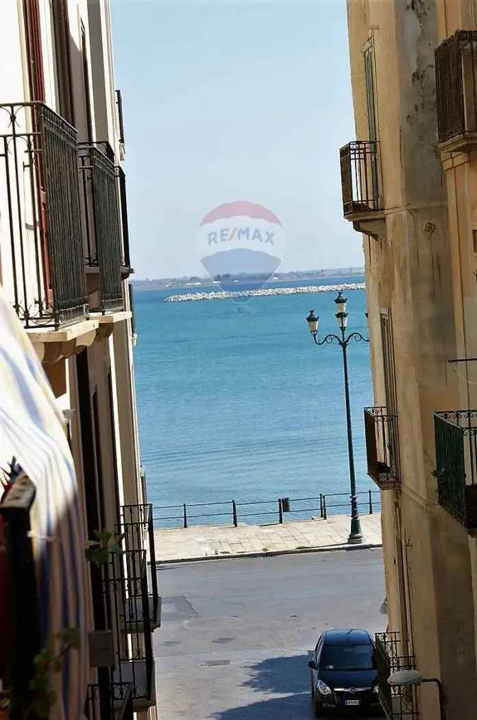 Appartamento via San Francesco, 67, Centro, Trapani