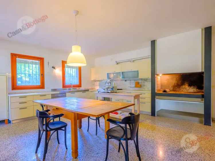 Villa unifamiliare, ottimo stato, 482 m², Settecrociari, Cesena