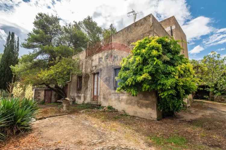 Villa in Via Santa Caterina, Caltagirone, 11 locali, 2 bagni, 220 m²