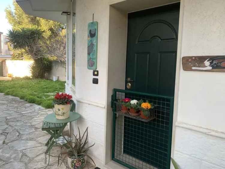 Villa in Via Torpediniera Centauro, 10, Brindisi (BR)