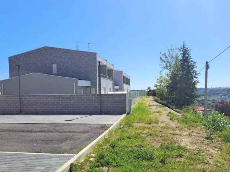 Villa a Schiera in vendita a Chieti via Santa Barbara, 25