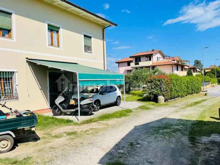 Villa unifamiliare Località Badia Pozzeveri 16, Badia Pozzeveri, Le Corti, Altopascio