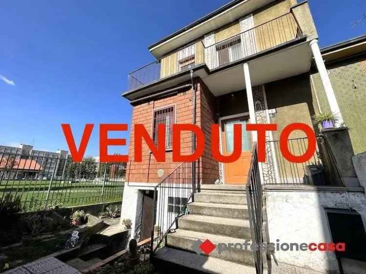 Casa Indipendente in vendita  a Cesano Boscone