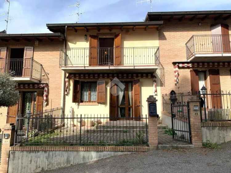 Villa a schiera via Carducci 49, Prignano sulla Secchia