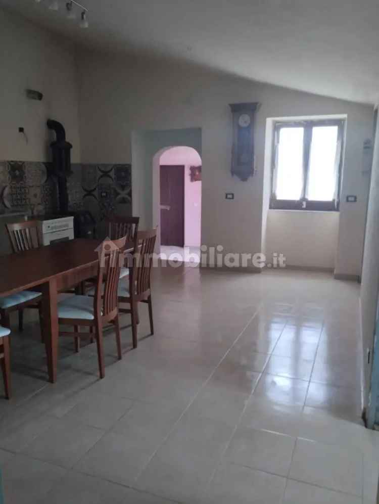 Casale, buono stato, 130 m², Tavenna