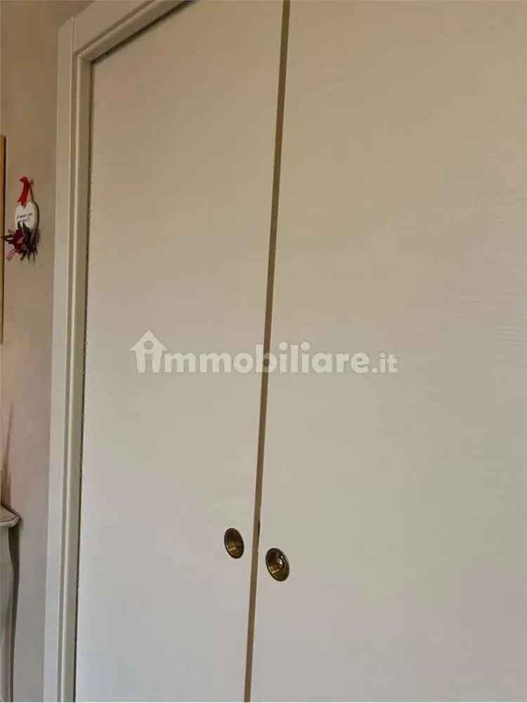 Trilocale viale Magna Grecia, 12, Japigia, Bari