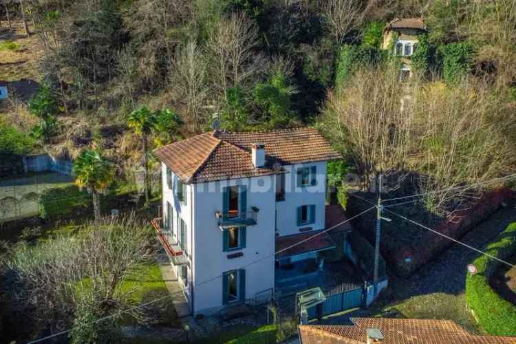 Villa unifamiliare Carciano, Centro, Stresa