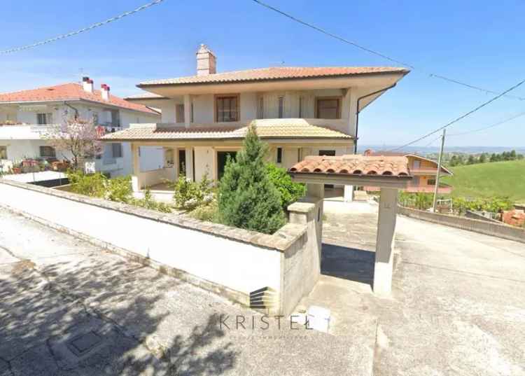 Villa singola in VIA CROCI, Casalincontrada, 6 locali, 3 bagni, 350 m²