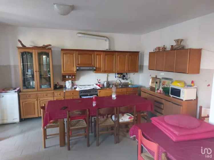 Vendita casa indipendente 9 locali di 130 m² in Gropparello (29025) - 107772 - iad