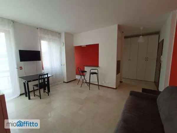 Appartamento In Affitto in 50/5, Viale Enrico Forlanini, Milano, Lombardia