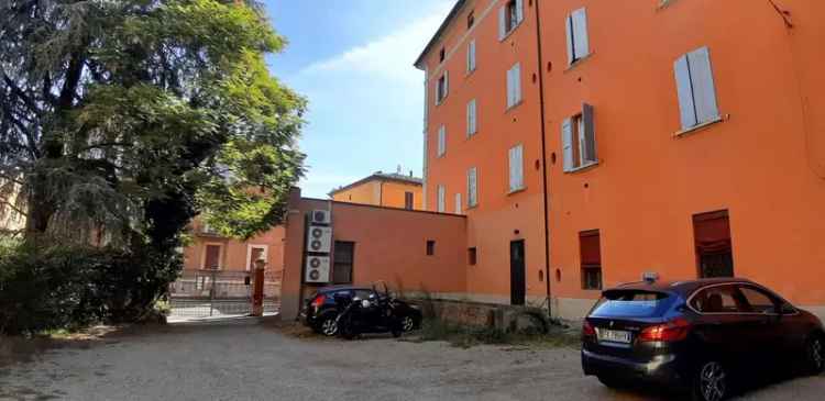 Appartamento in Via Castiglione, 91, Bologna (BO)