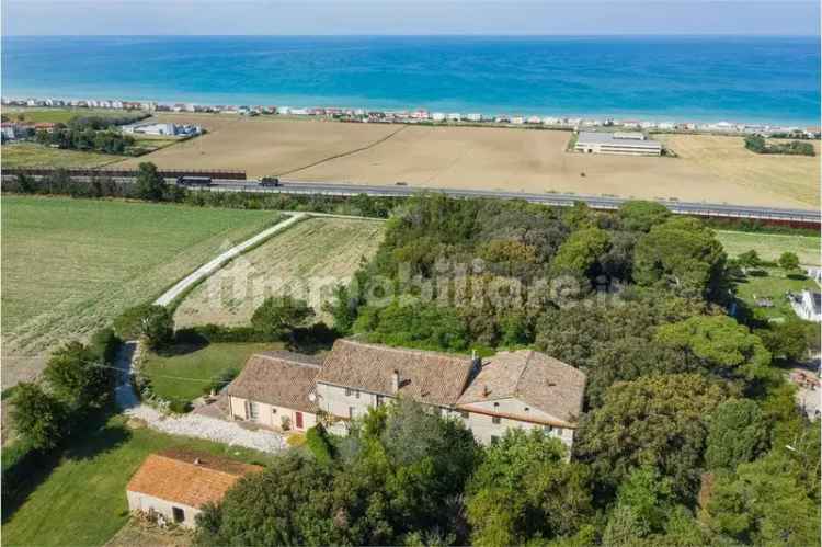 Villa unifamiliare via ponte del trave, 28, Montemarciano