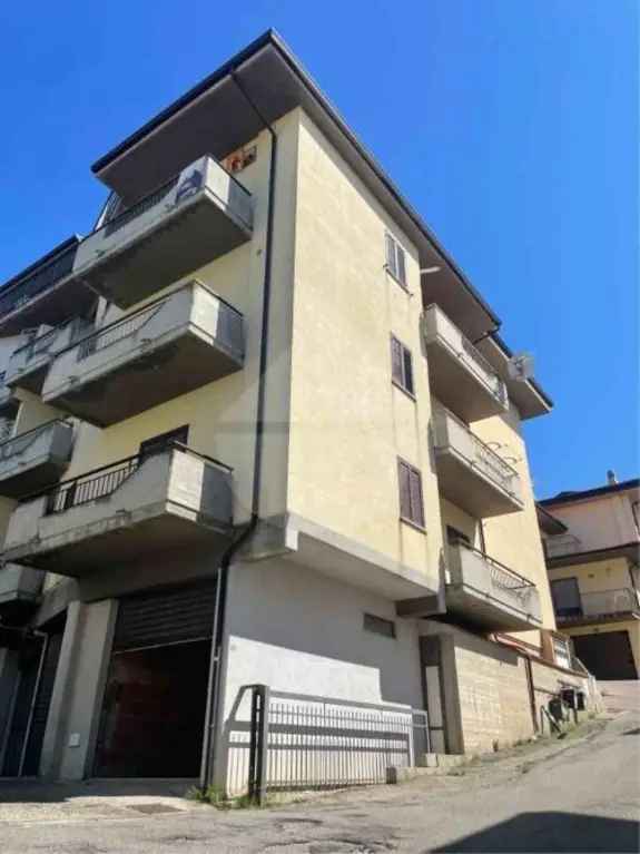 Appartamento in Via Domenico Mauro, Acri, 2 bagni, arredato, 130 m²