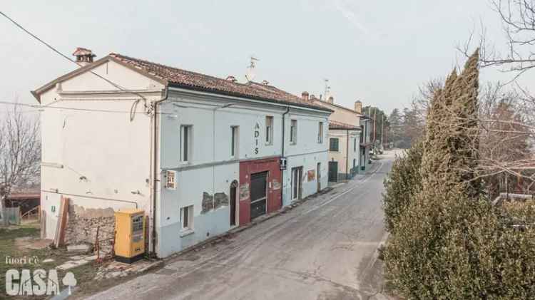 Villa unifamiliare via Tessello, 6661, Tessello, Cesena