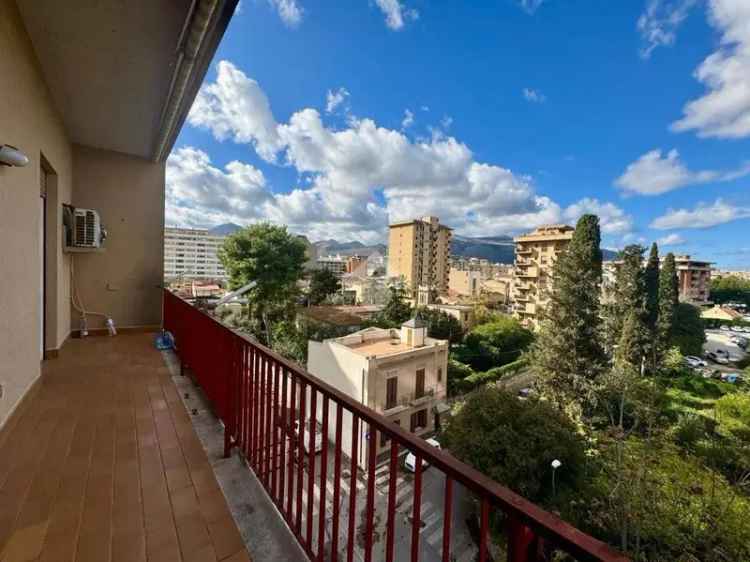 Appartamento via Villa Sofia 13, Resuttana, Palermo