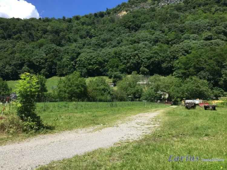 Villa in Via de gasperi, Canzo, 4 locali, 2 bagni, giardino privato