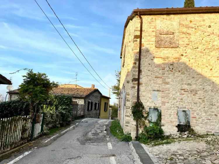 Casa colonica via Borgo 10, Centro, Verucchio