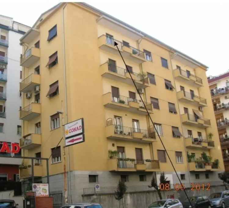 Appartamento in Via Pasquale Rossi 35, Cosenza, 7 locali, 1 bagno