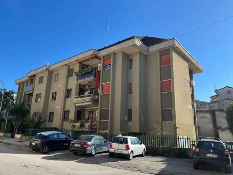 Appartamento in Via Sicilia 5, Caserta, 5 locali, 2 bagni, 150 m²