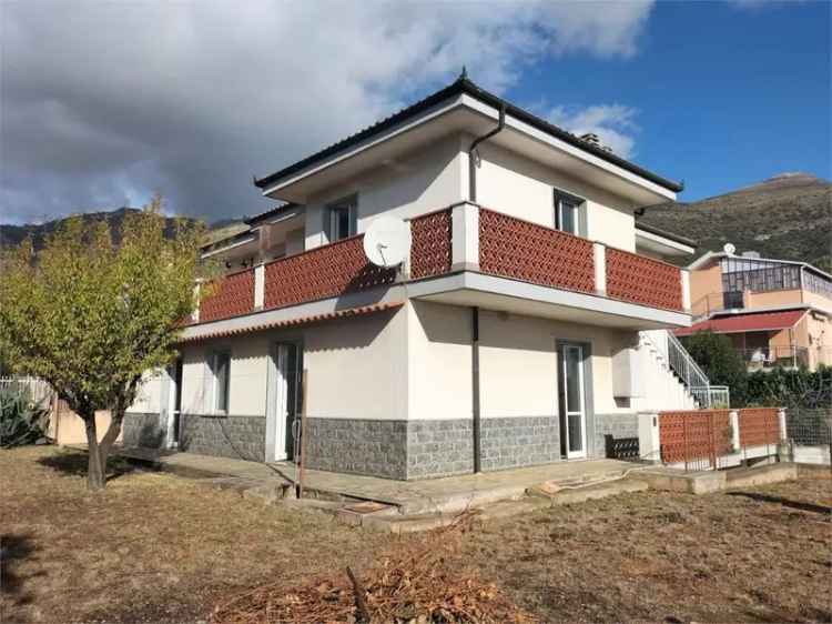 Villa in VIA MAGNONE, Ceriale, 10 locali, 3 bagni, giardino privato