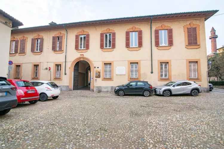 Appartamento in Piazzetta Garavaglia, 1, Pavia (PV)