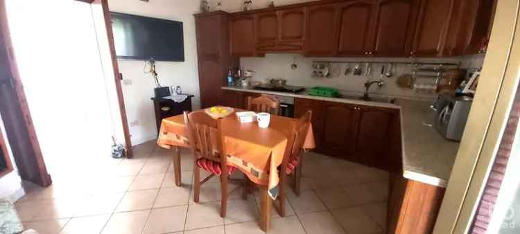 Vendita casa 13 locali di 240 m² in Amantea (87032) - 59603 - iad