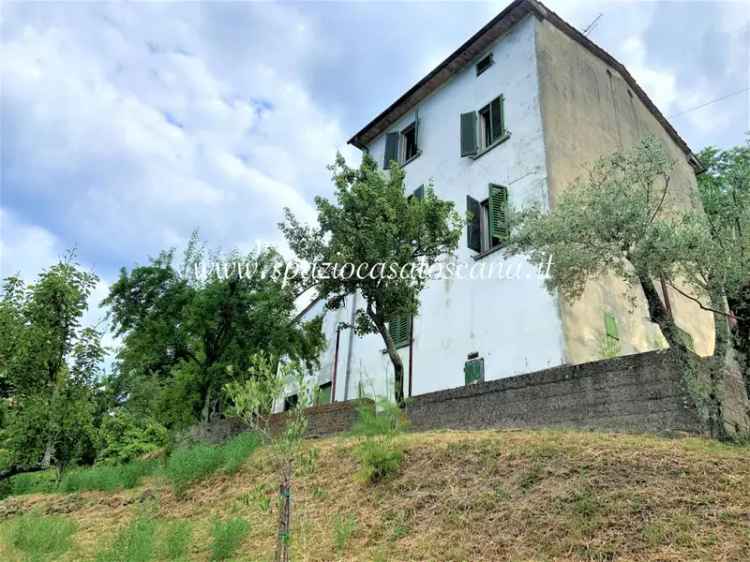 Villa unifamiliare piazza del Comune, Mercatale San Quirico, Vernio