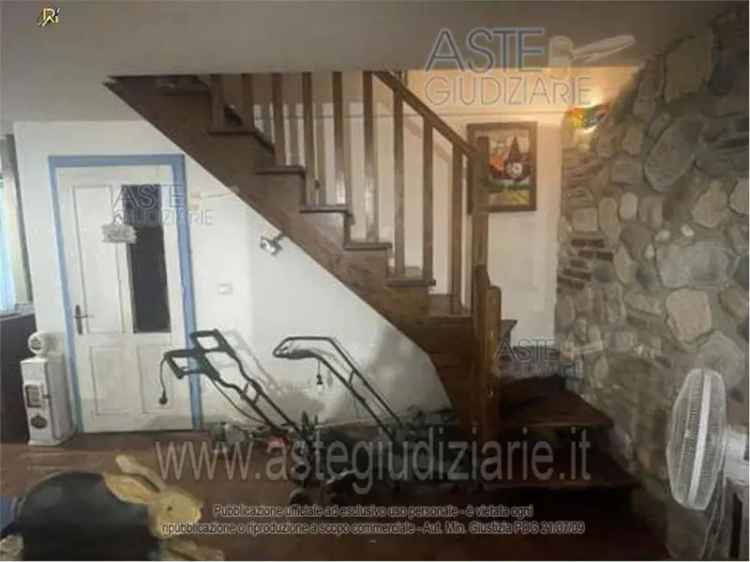 Villa in Asta Colonnella - Due Livelli con Terreno