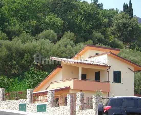 Appartamento in villa Contrada Cicero 220, Gioiosa Marea