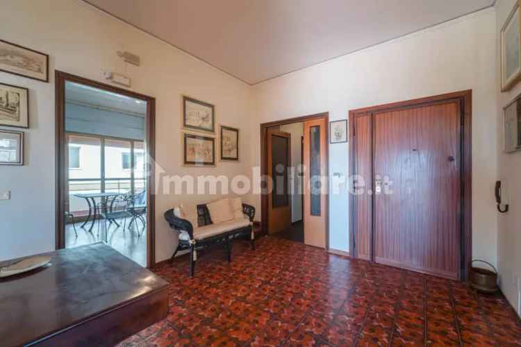 Appartamento viale Regina Elena 85, Giostra, Messina