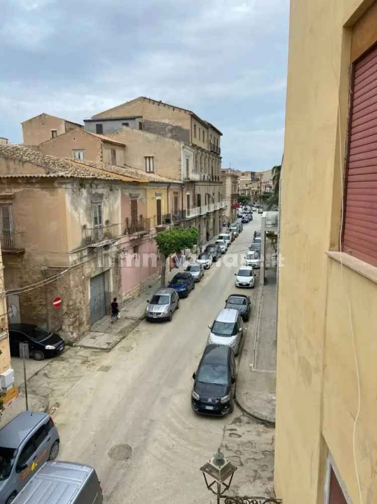 Appartamento via Nazario Sauro, Centro, Licata