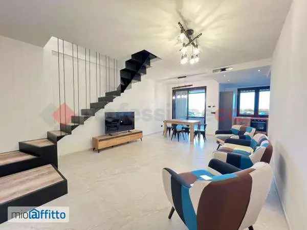 Appartamento In Affitto in Bari, Puglia