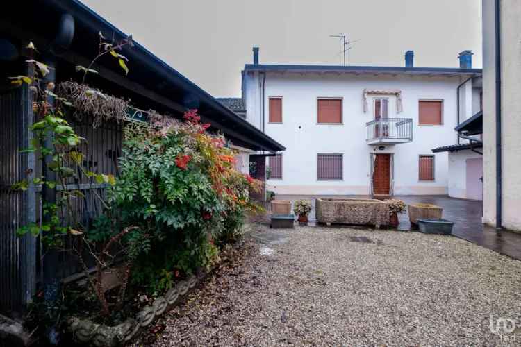 Vendita casa indipendente 10 locali di 358 m² in Goito (46044) - 131563 - iad