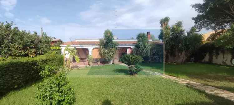 Villa in VIA ANCONA, Melilli, 8 locali, aria condizionata, buono stato