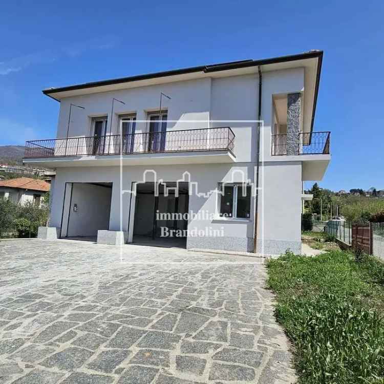 Villa unifamiliare, nuova, 250 m², Centro, Gavirate