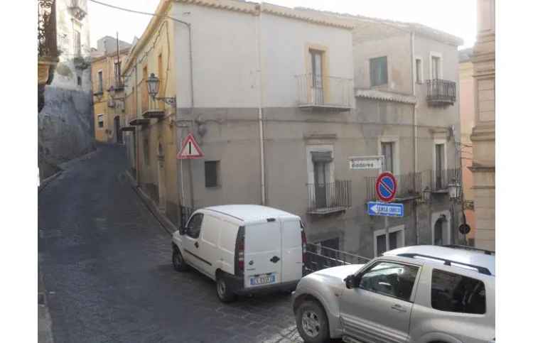 Casa indipendente in vendita a Agira