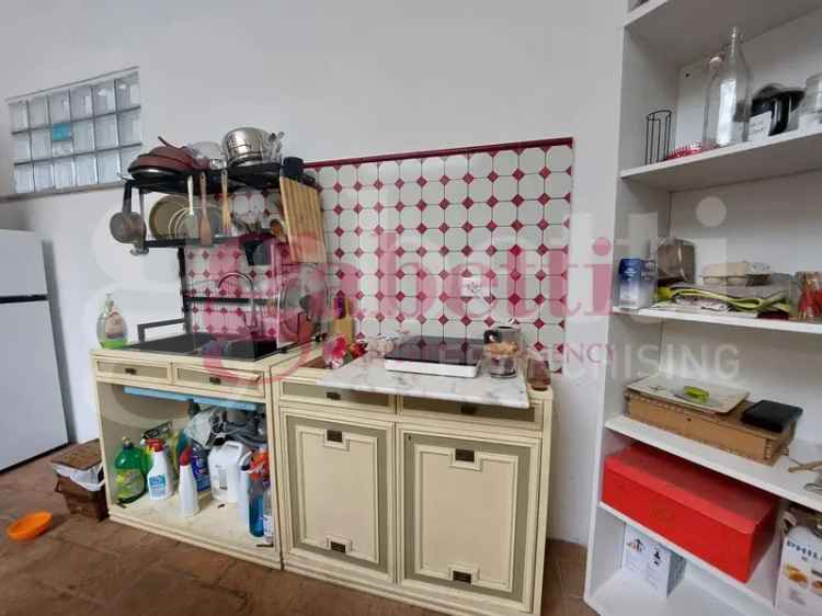 Casa Indipendente in Via Parrana San Martino , 21, Collesalvetti (LI)