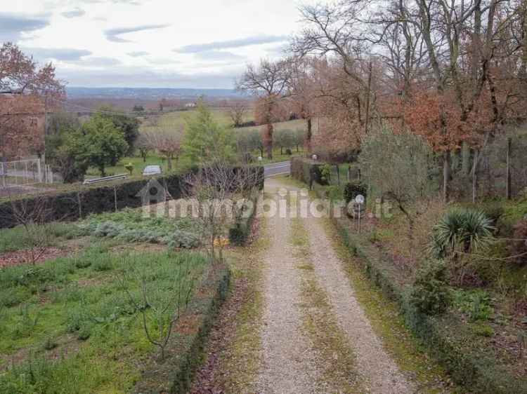 Villa unifamiliare Strada Provinciale Sorianese, Vitorchiano