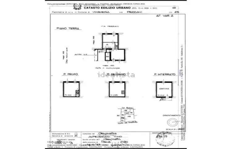 Porzione di casa in vendita a Voghera, Via Carlo Pezzani 25