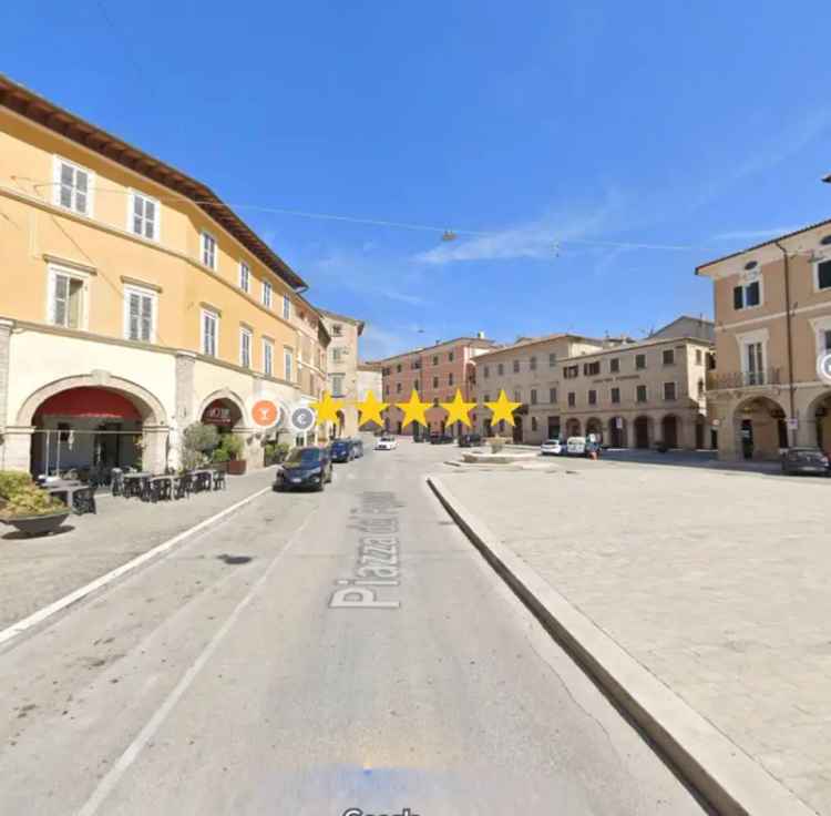 Appartamento all'asta piazza del Popolo, San Severino Marche