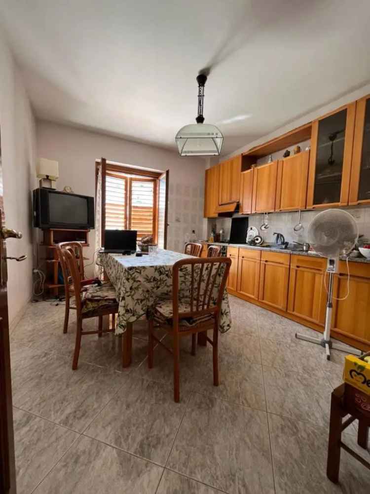 Trilocale viale Senatore Parodi 65, Vibo Marina, Vibo Valentia