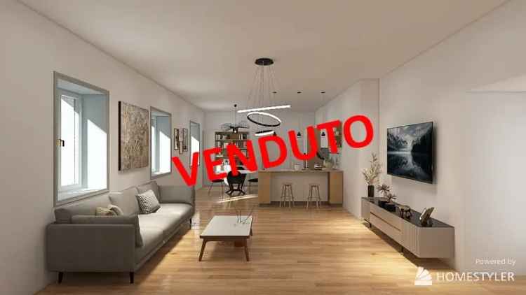 Appartamento in Tasso, Napoli, 6 locali, 1 bagno, posto auto, 148 m²