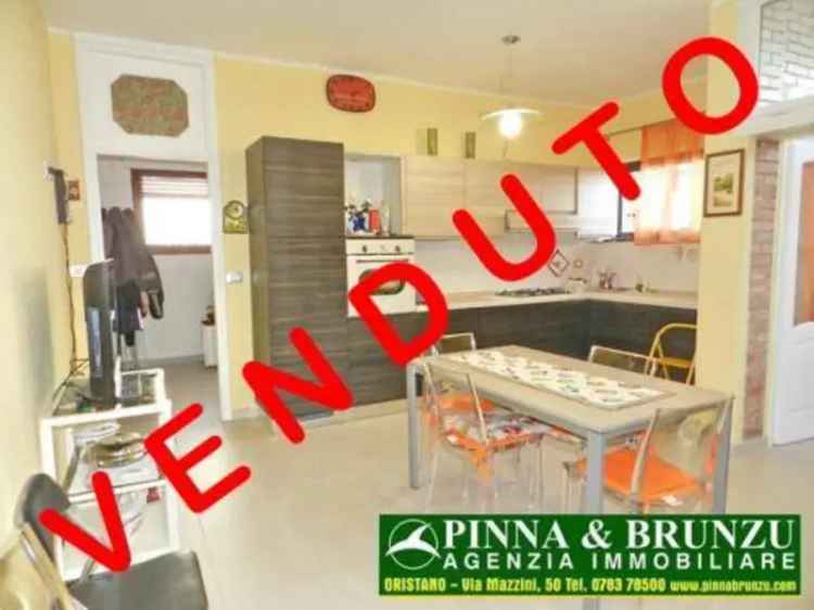 Appartamento in VIA TEMPIO, Oristano, 5 locali, 2 bagni, 110 m²