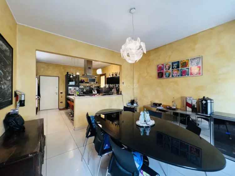 Villa in Via Armistizio 150, Padova, 3 locali, 3 bagni, con box