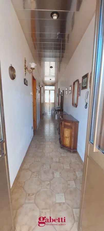 Casa Indipendente in Via Risorgimento, 14, Scorrano (LE)