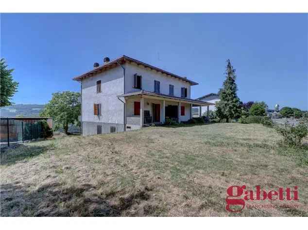 Villa bifamiliare in , Zocca (MO)