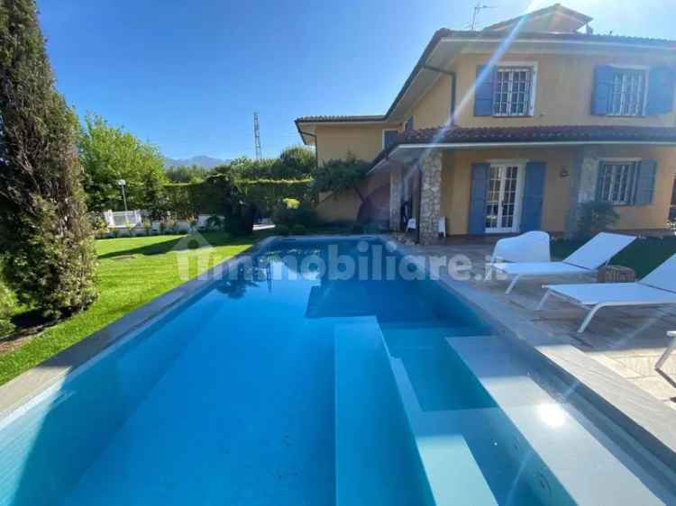 Villa unifamiliare, buono stato, 250 m², Centro, Forte dei Marmi